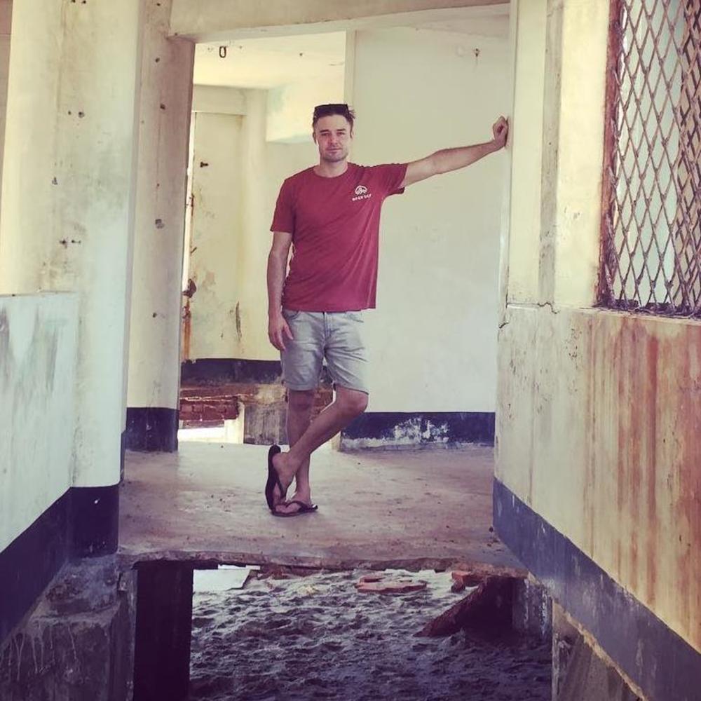 Meet your Posher, Tom